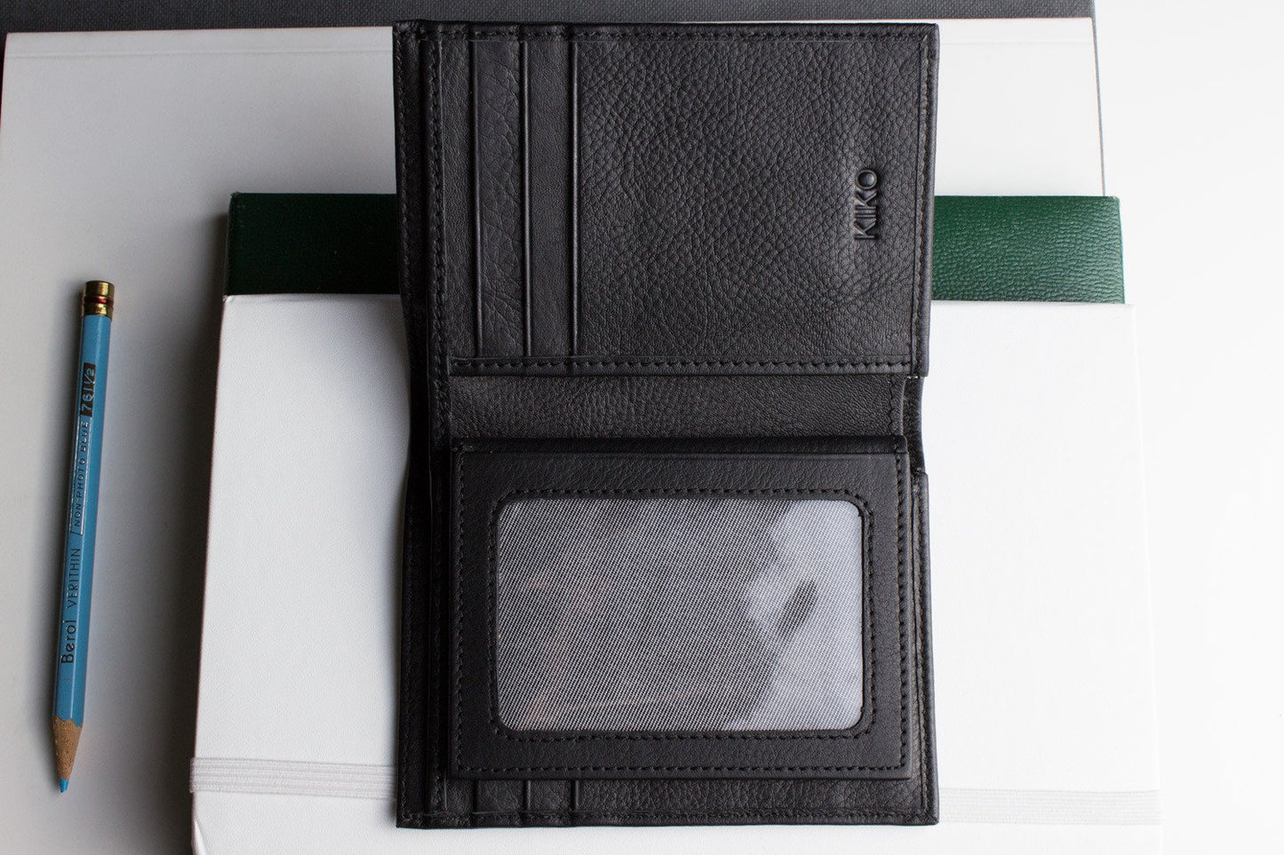 Cowhide Leather Slimfold Passcase Wallet