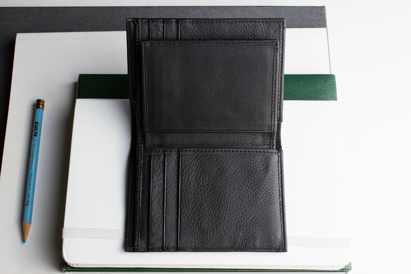 Cowhide Leather Slimfold Passcase Wallet