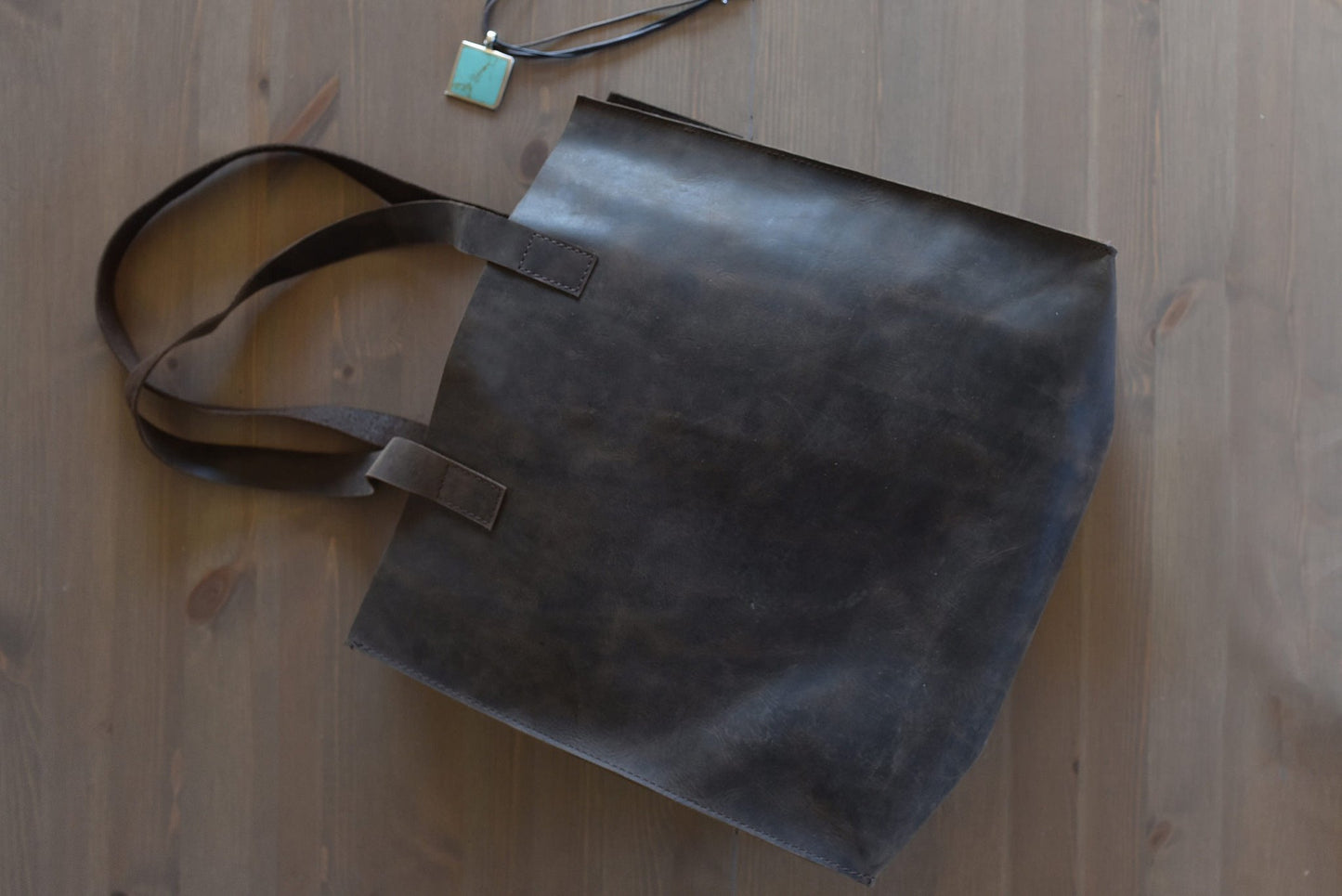 Shopper met onafgewerkte rand